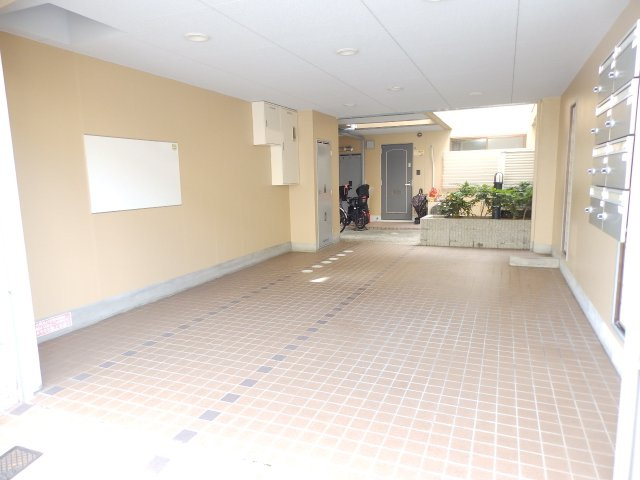 Ｋ＆Ｙコートのエントランス