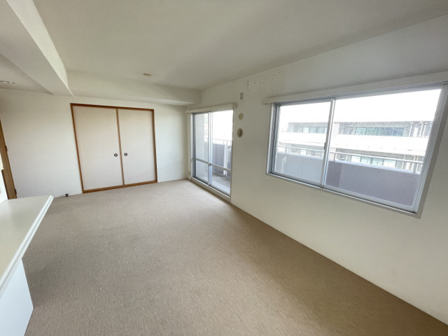 住吉川東パーク・ホームズの居間・リビング