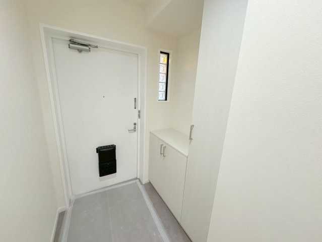 ロイヤル芦屋川の玄関