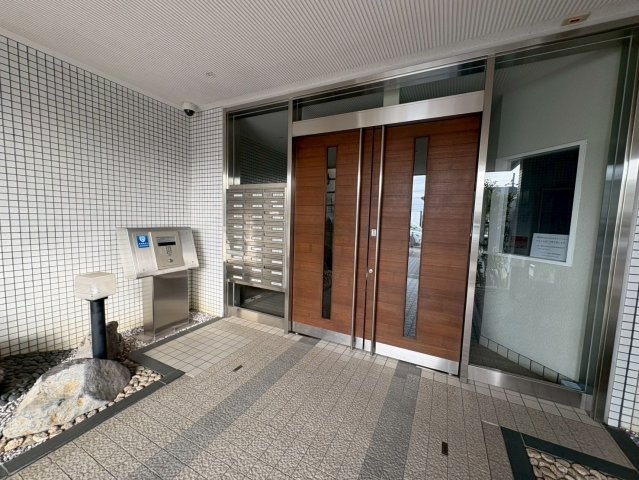 ロイヤル芦屋川のエントランス