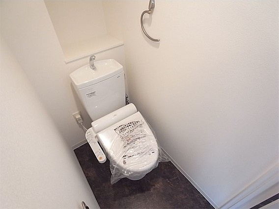 アドバンス三宮ラシュレのトイレ