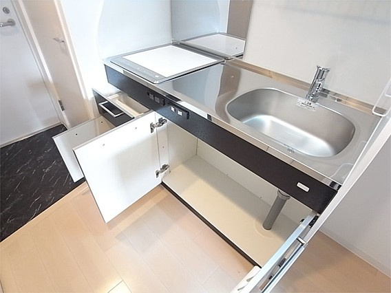 アドバンス三宮ラシュレのキッチン