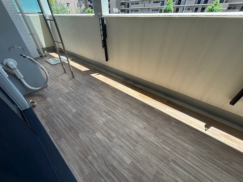 ワコーレ神戸本山中町のバルコニー