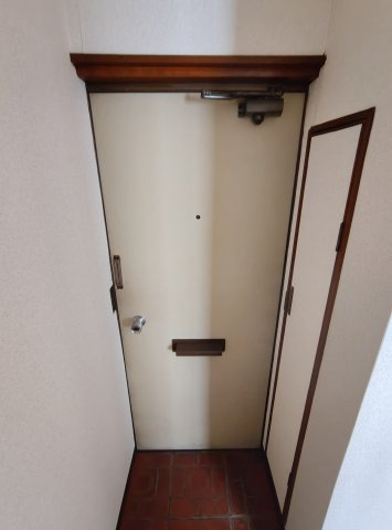 エーコープラッツの玄関