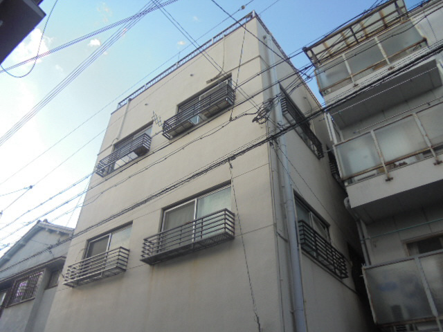 エーコープラッツの外観