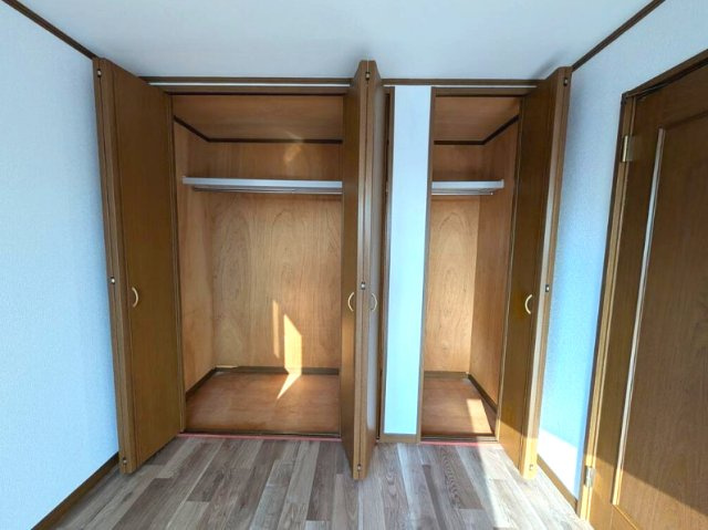 鴨子ケ原3丁目貸家の収納