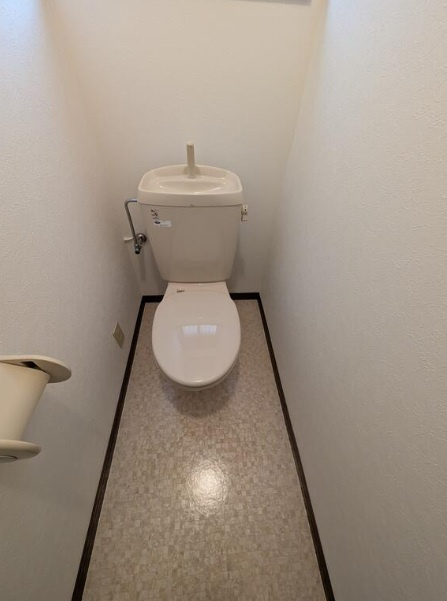 鴨子ケ原3丁目貸家のトイレ