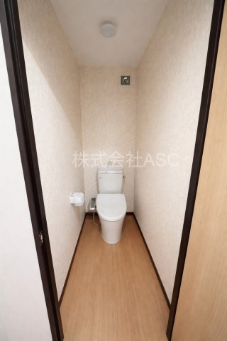 小池テナント貸家のトイレ