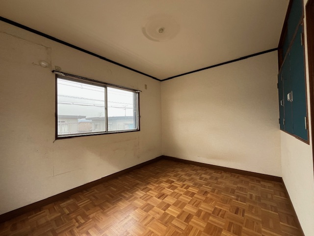 楠風台貸家の居間・リビング