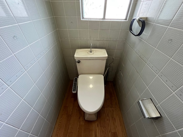 楠風台貸家のトイレ