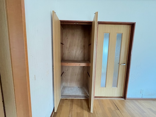 楠風台貸家の収納