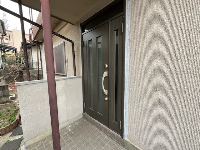 楠風台貸家のエントランス