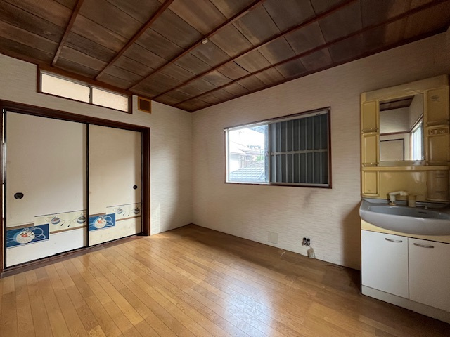 楠風台貸家の居間・リビング