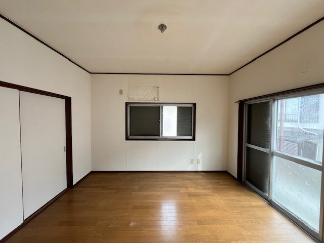 楠風台貸家の寝室