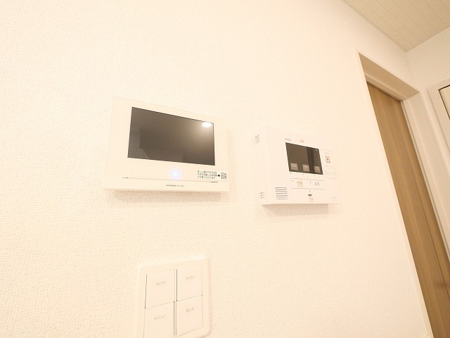 セレノ生駒Ⅱのセキュリティ|モニター付きインターホンです
