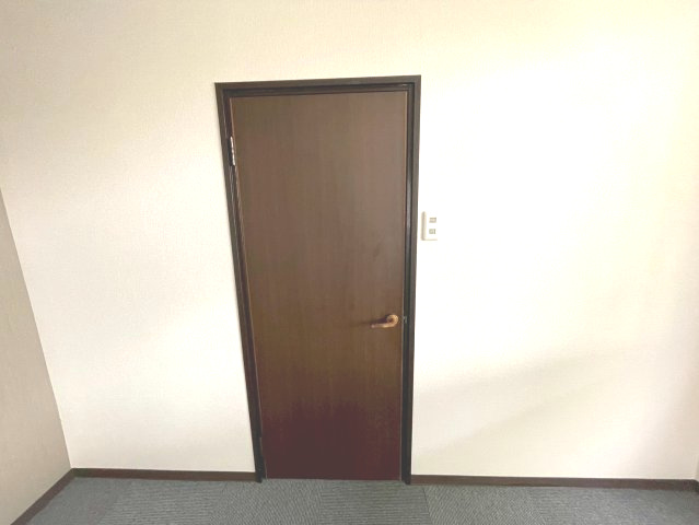 百船町1棟貸事務所の内装