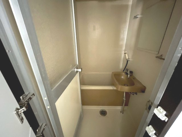 百船町1棟貸事務所の浴室