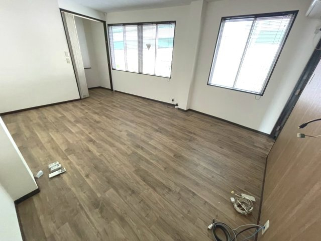 百船町1棟貸事務所の内装