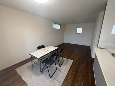 【居間・リビング】 | うるま市高江洲（全3棟） | 1号棟　LDK17.2帖♪