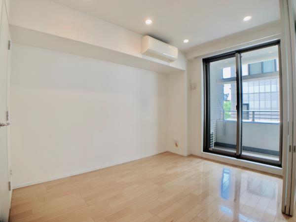 アパートメンツ三田の居間・リビング