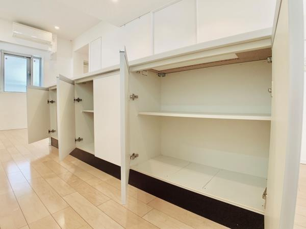 アパートメンツ三田の居間・リビング