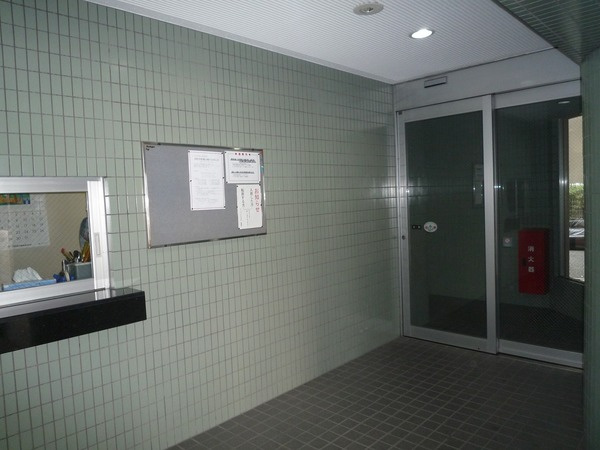 アーバンヒルズ平井のエントランス