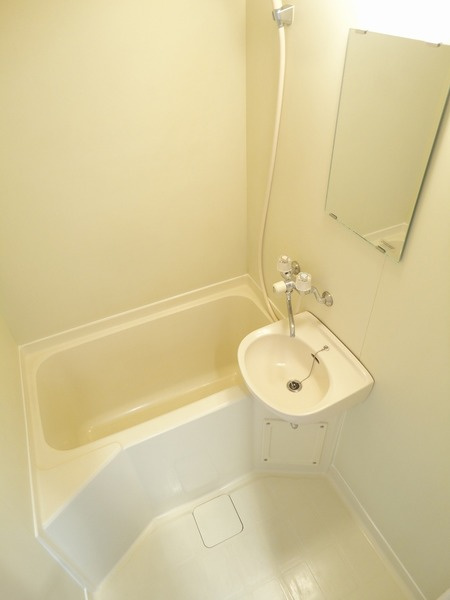 プレール本駒込の浴室