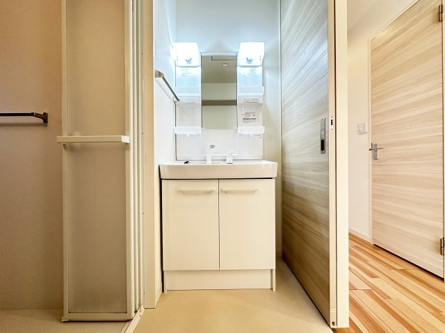 シャーメゾン クレストの独立洗面台