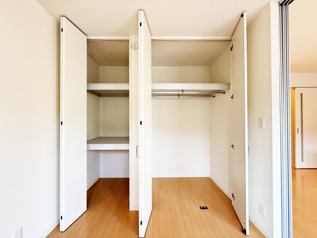 シャーメゾン中久万の居間・リビング