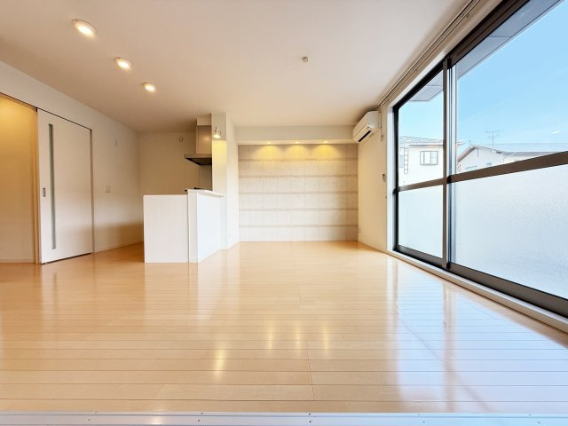 シャーメゾン中久万の居間・リビング