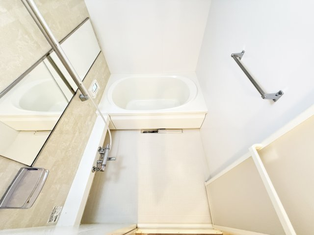 シャーメゾン中久万の独立洗面台