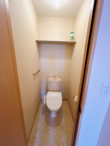 メゾン大手西棟のトイレ