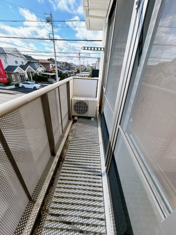 メゾン大手西棟のバルコニー