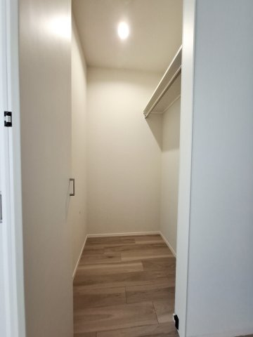 ディアマン・サフィールの収納|ウォークインクローゼット