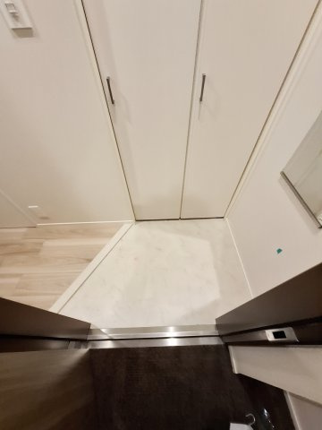 ディアマン・サフィールの玄関