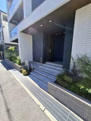 ディアマン・サフィールのエントランス