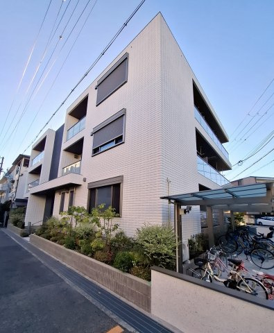 ディアマン・サフィールの外観