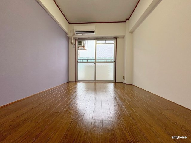 RHYTHM江坂町の洋室