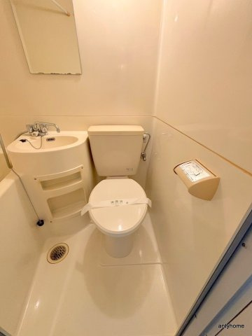 RHYTHM江坂町のトイレ