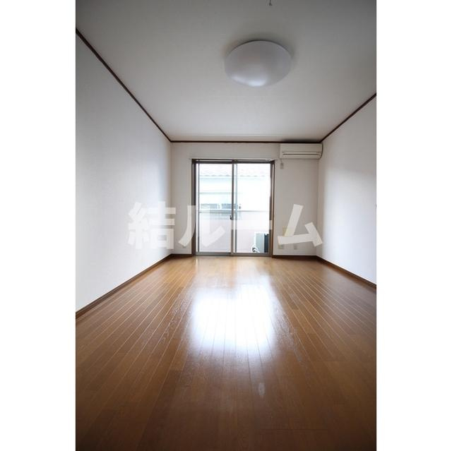 練馬区桜台５丁目のアパートの居間・リビング