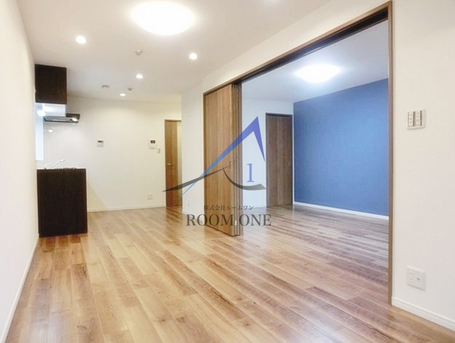 ロイヤルパレス南雪ヶ谷の居間・リビング|洋室のお部屋です。