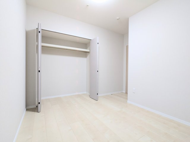 浅草タワーの子供部屋|～主寝室写真～