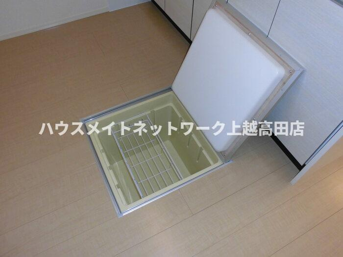 グランシャリオ Ａ棟のその他|床下収納