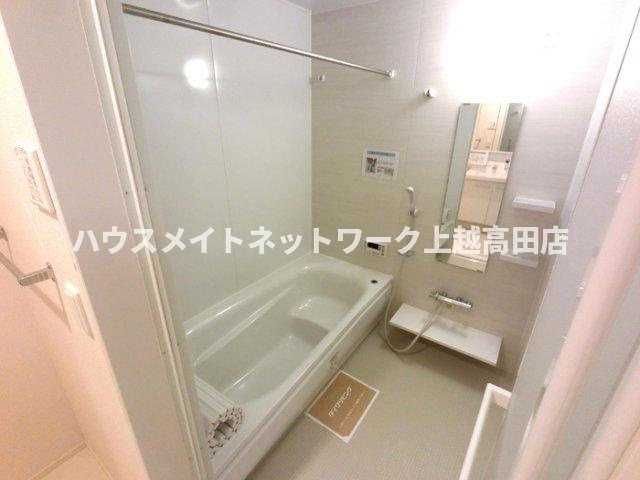 グランシャリオ Ａ棟の浴室|１坪浴室