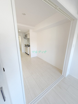 【居間・リビング】 | ＢＬＡＵ菊川 | 洋室