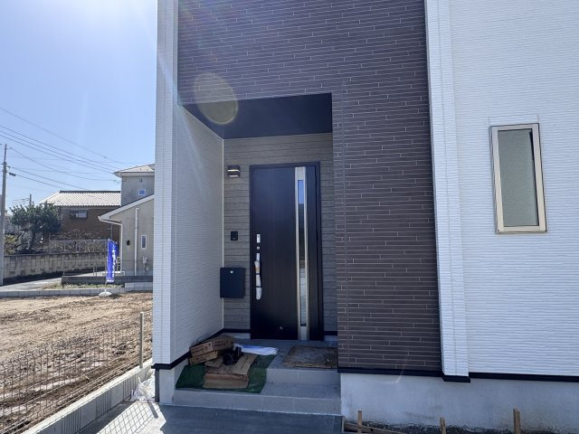 三郷市戸ケ崎新築戸建のエントランス|エントランス・玄関ポーチ
