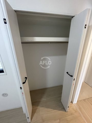 Louis Residence弁天町　弁天小学校の収納|Louis Residence 弁天町　クローゼット
