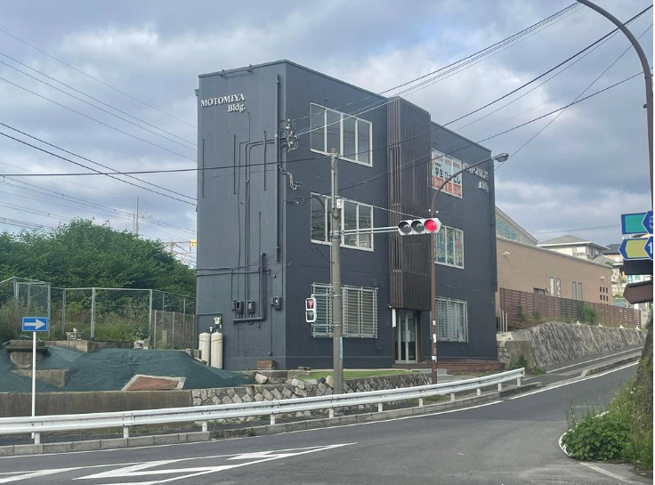 大津市本宮１丁目の店舗事務所の外観
