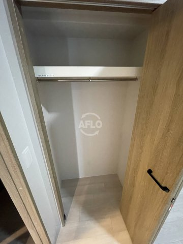 Louis Residence弁天町　弁天小学校の収納|Louis Residence弁天町　クローゼット