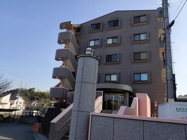 グランドゥール新家の外観